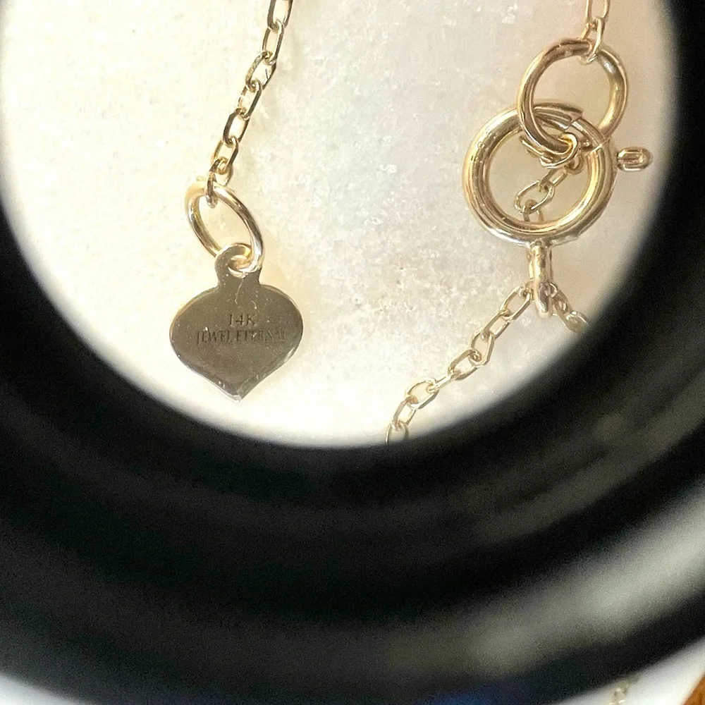 14k Gold Dainty .2ct heart necklace - Picture 5 of 8